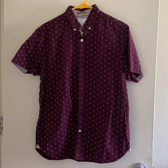 Men’s Maroon, White Polkadot Casual Button Down - Picture 1 of 3
